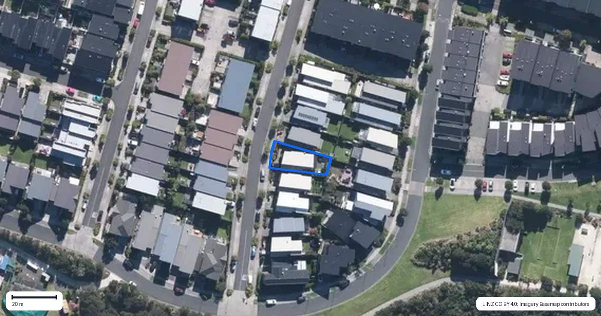 Property context map for 11 Oioi Road, Hobsonville, Auckland