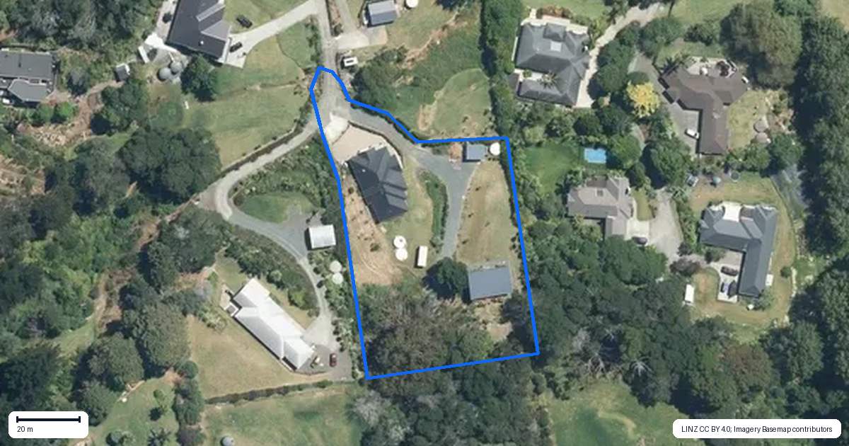 Property context map for 5B Hobbs Road, Matakatia, Whangaparaoa