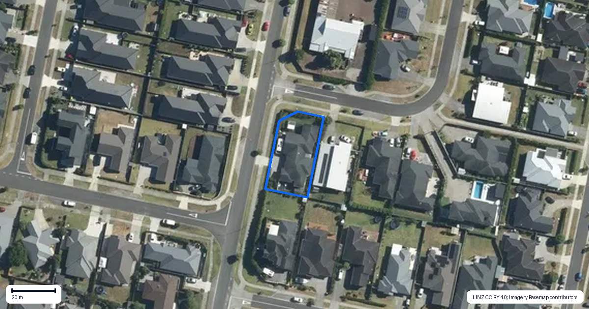 Property context map for 25 Gilbransen Road, Kumeu