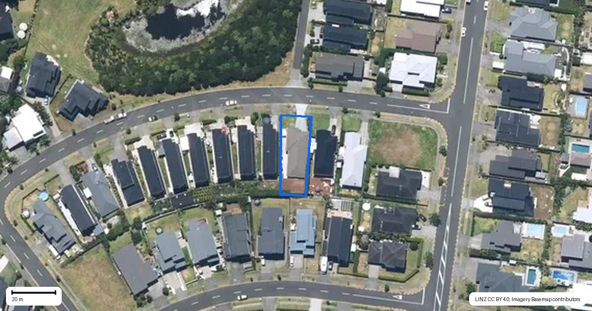 Property context map for 8 Atalanta Way, Beachlands, Auckland