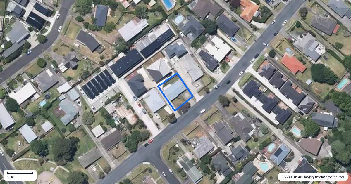 Property context map for 49 Patons Road, Howick, Auckland