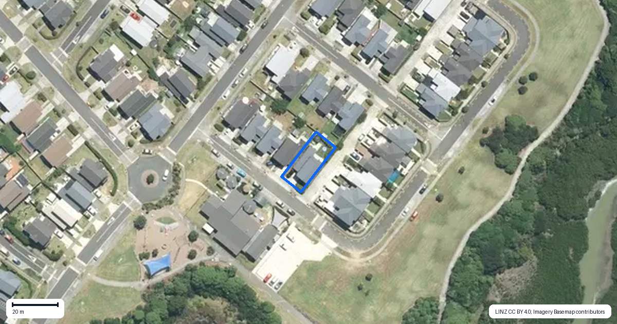 Property context map for 10 Kuurae Crescent, Weymouth, Auckland