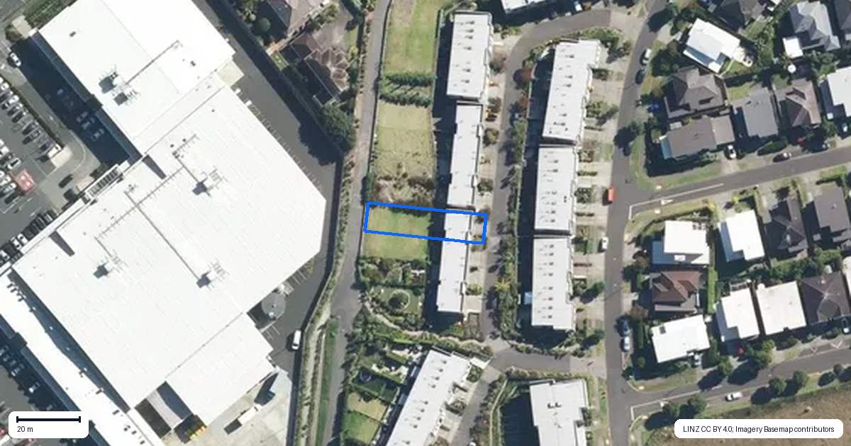 Property context map for 28 Charles Heaphy Lane, Stonefields, Auckland