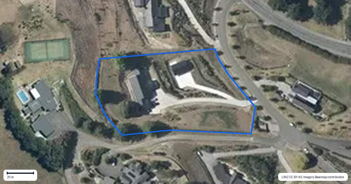 Property context map for 4 Te Roera Drive, Taradale, Napier