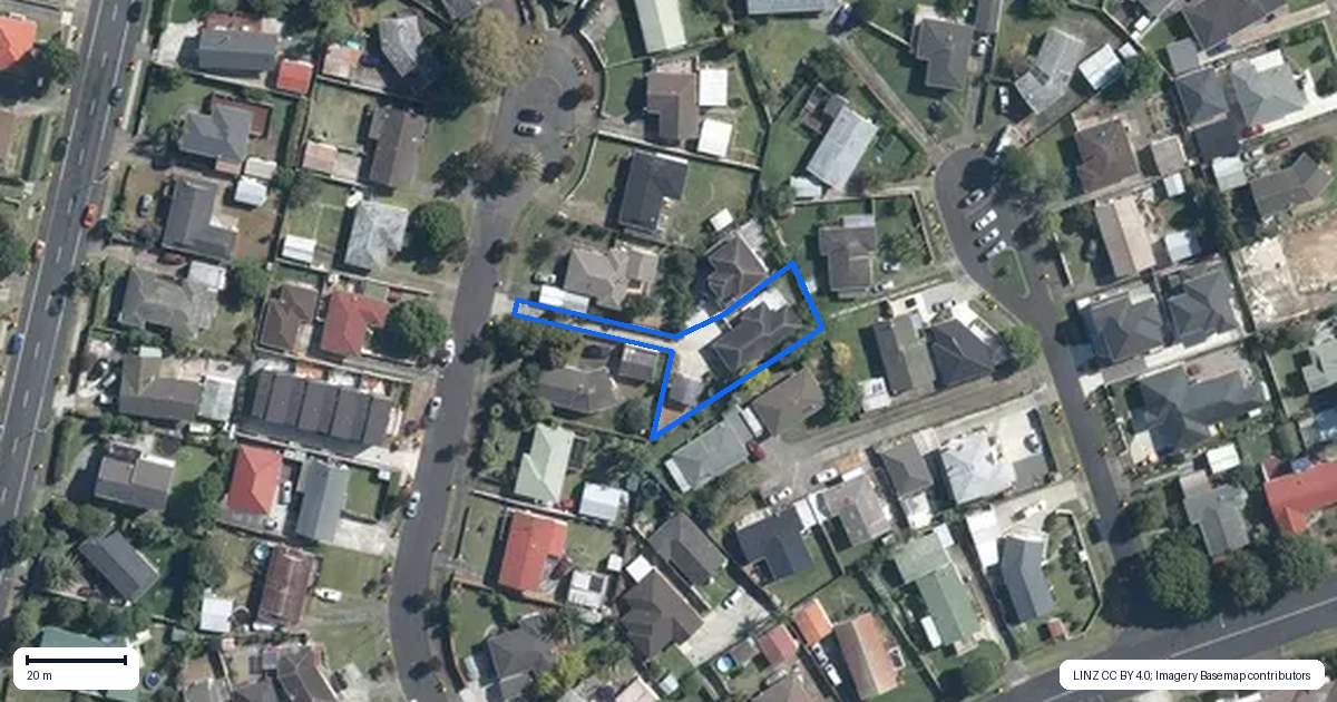 Property context map for 13 Medina Place, Half Moon Bay, Auckland