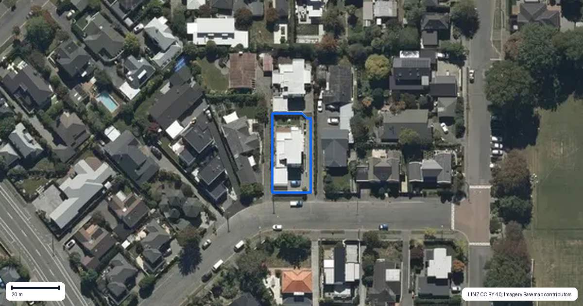Property context map for 11 Roa Road, Fendalton, Christchurch