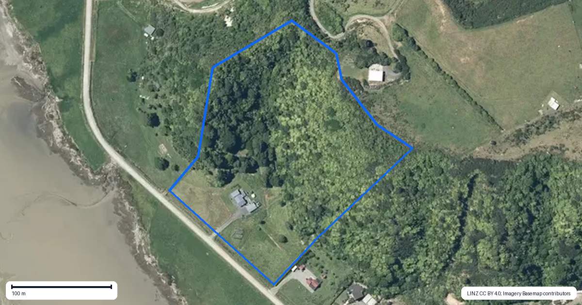 Property context map for 139 Te Mahoe Road, Mokau