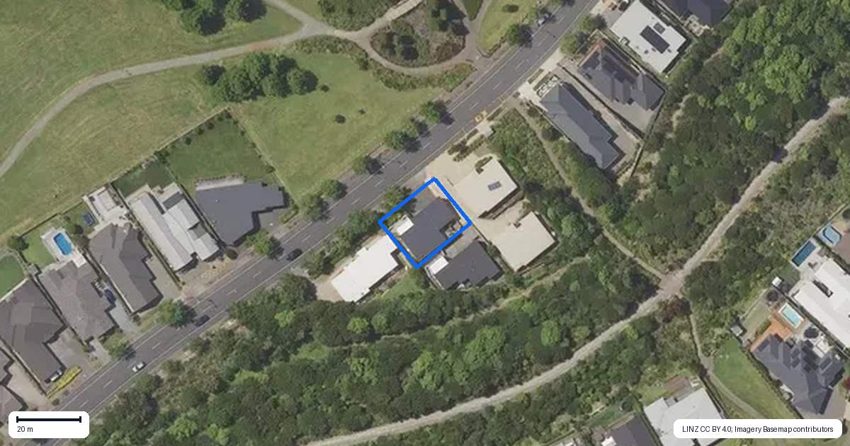 Property context map for 135 Lakes Boulevard, Pyes Pa, Tauranga