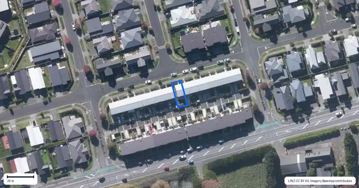 Property context map for 72 Whenuapai Drive, Whenuapai, Auckland