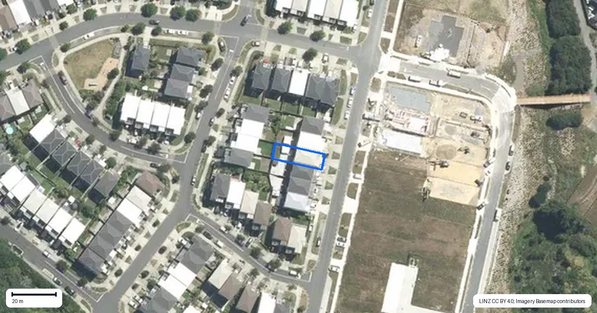 Property context map for 33 Adamson Road, Flat Bush, Auckland