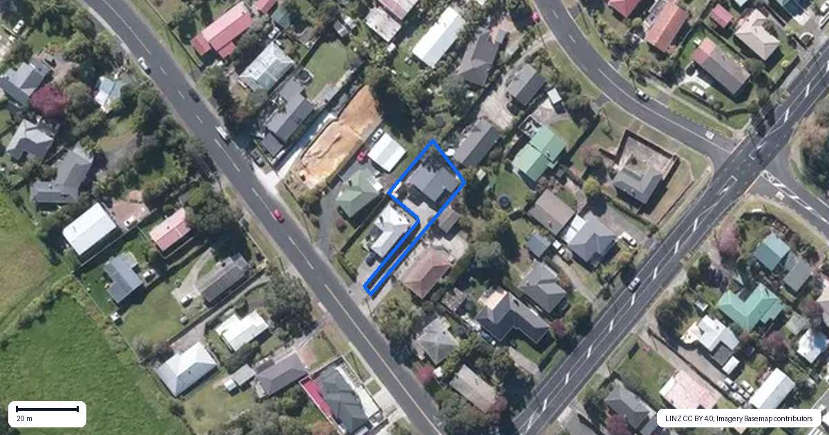 Property context map for 16A Pine Avenue, Henderson, Auckland