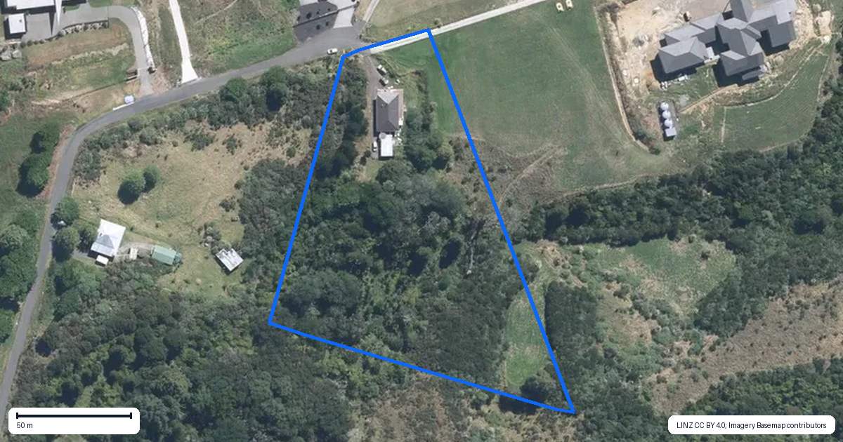 Property context map for 57 Masons Road, East Tamaki Heights, Auckland