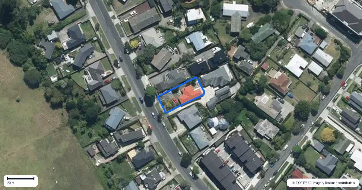 Property context map for 20 Apirana Avenue, Glen Innes, Auckland