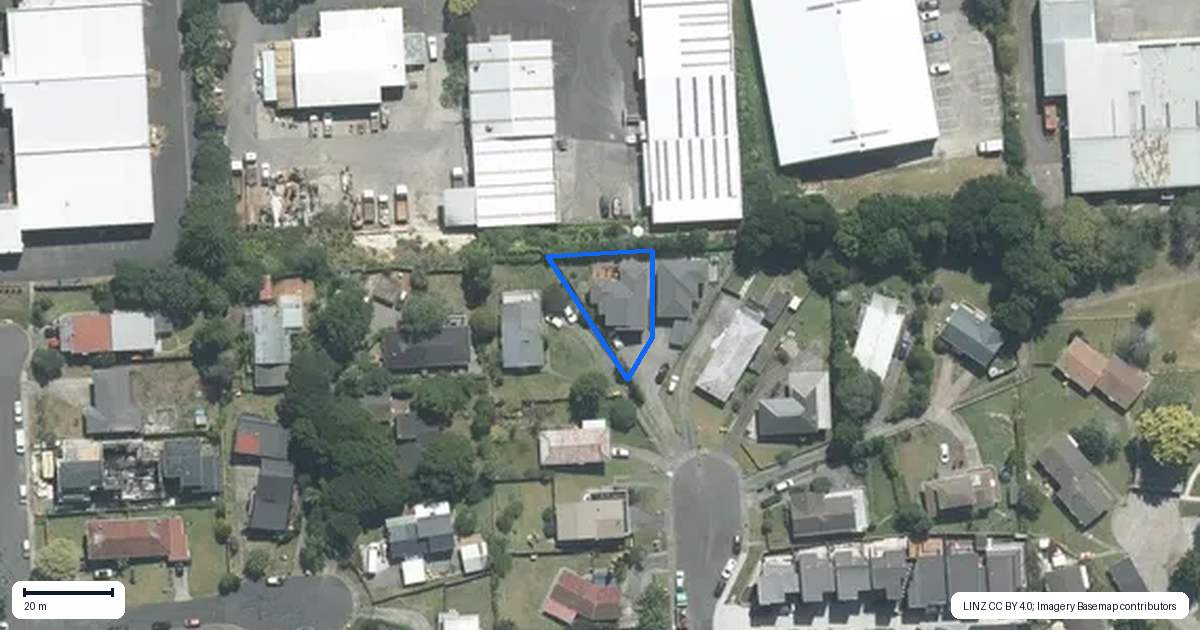 Property context map for 18 Celeste Place, Totara Vale, Auckland