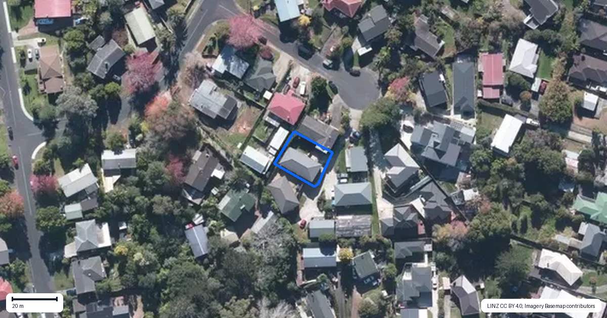 Property context map for 5A Nielsen Place, Massey, Auckland