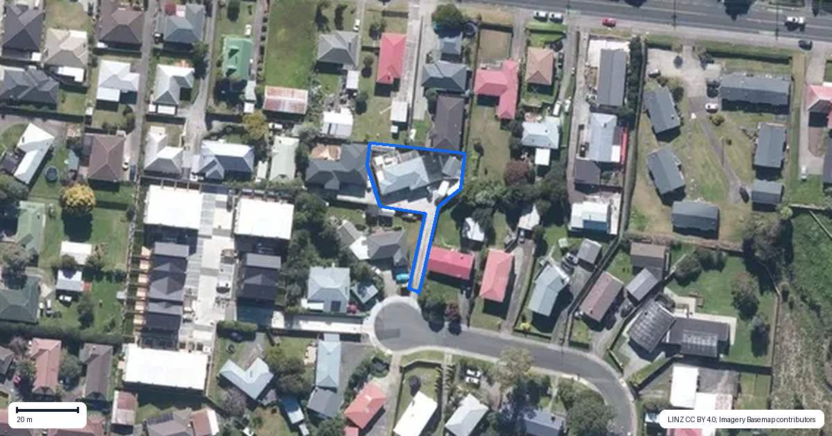 Property context map for 38 Normandy Place, Henderson, Auckland