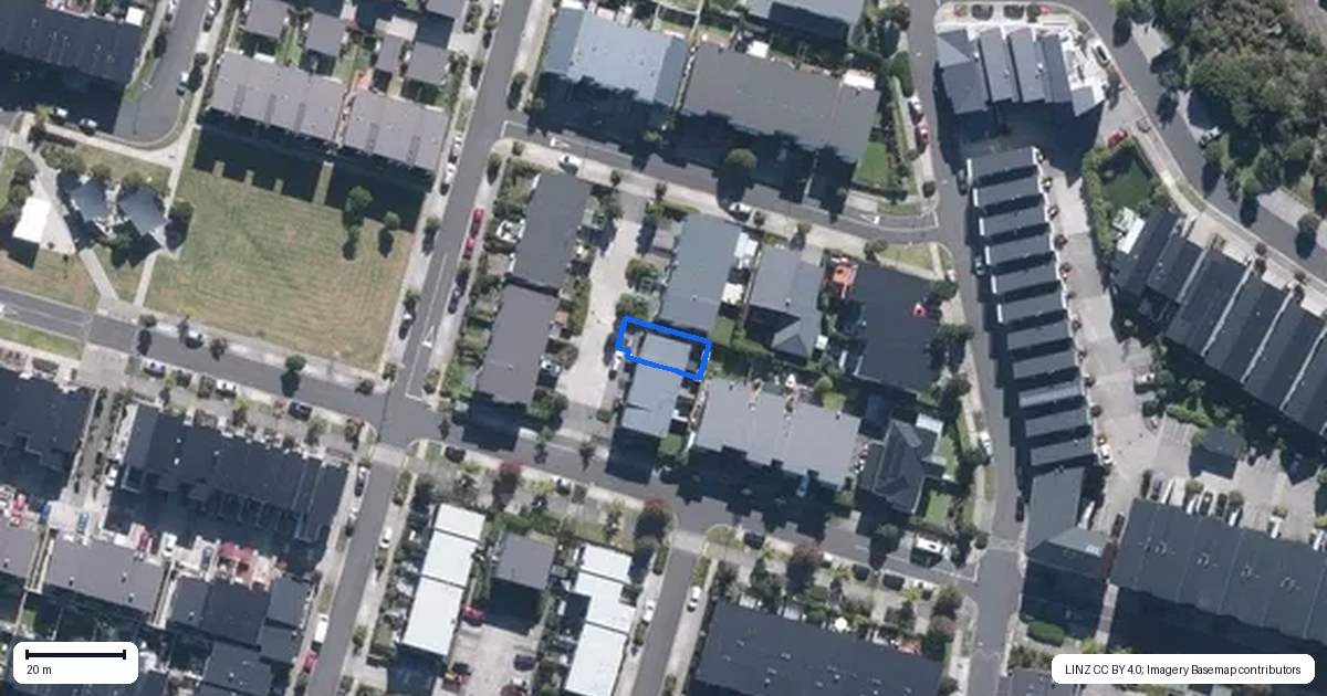 Property context map for 18 Rangihina Road, Hobsonville, Auckland