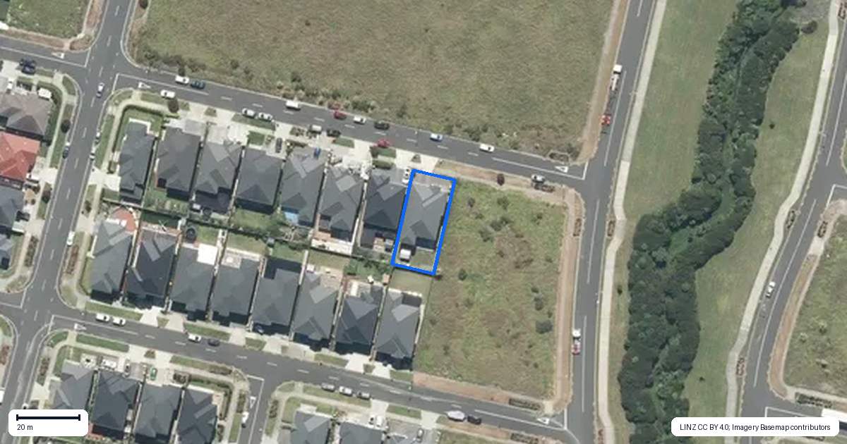 Property context map for 27 Hakinakina Drive, Flat Bush, Auckland