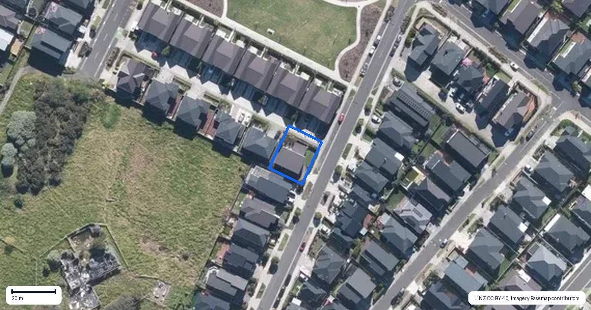 Property context map for 2 Irving Place, Hobsonville, Auckland