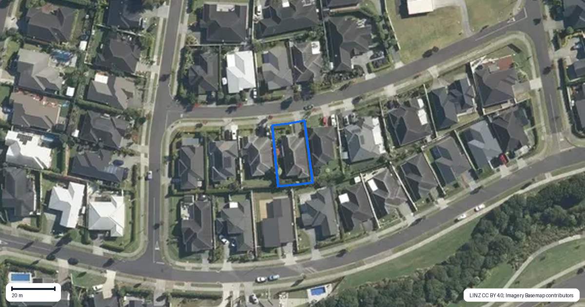 Property context map for 11 Walnut Road, Riverhead
