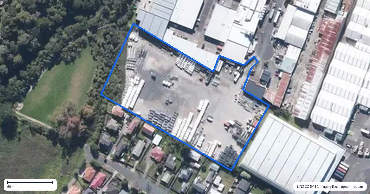 Property context map for 16 Rupeke Place, Henderson, Auckland