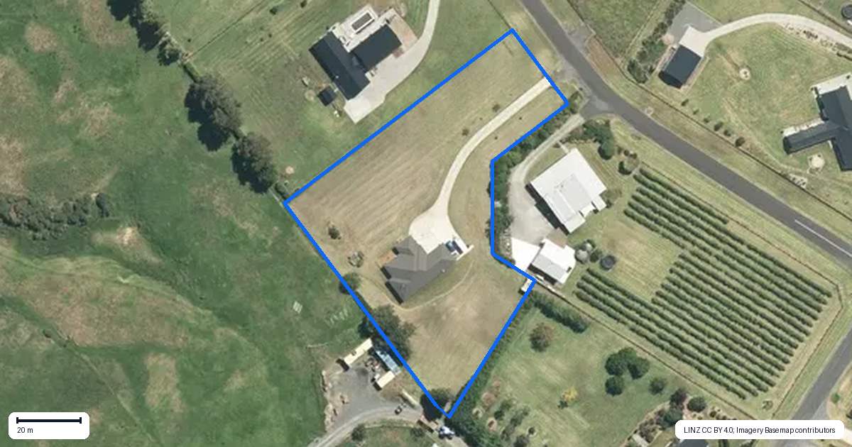Property context map for 13 Old Vintners Close, Te Kauwhata