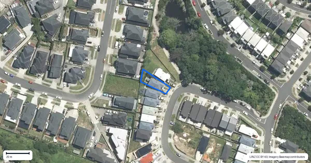 Property context map for 122 Joseph Street, Flat Bush, Auckland