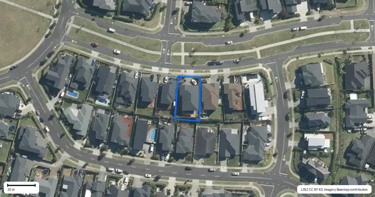 Property context map for 32 Grut Greens, Silverdale