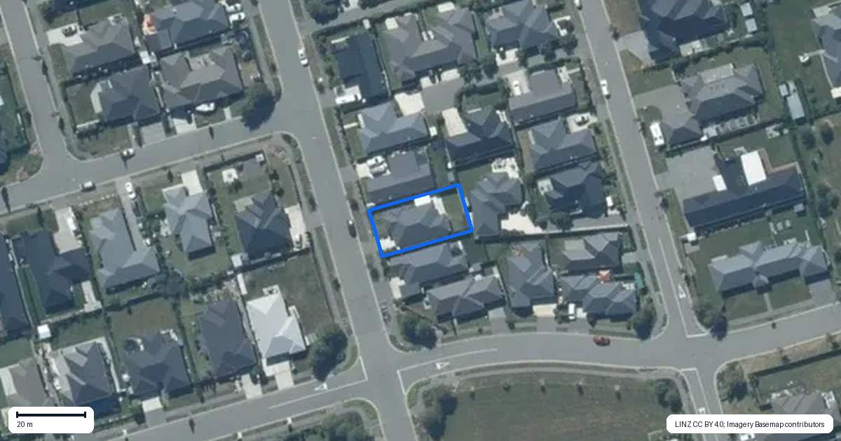 Property context map for 82 Strauss Drive, Rolleston