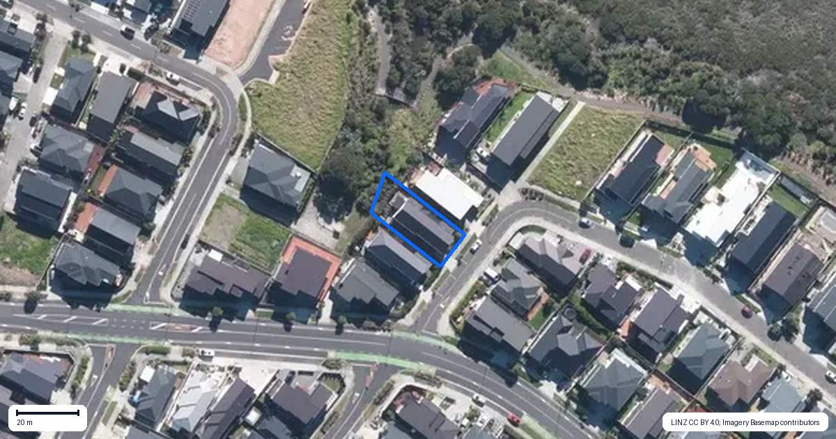 Property context map for 6 Tai Crescent, Hobsonville, Auckland