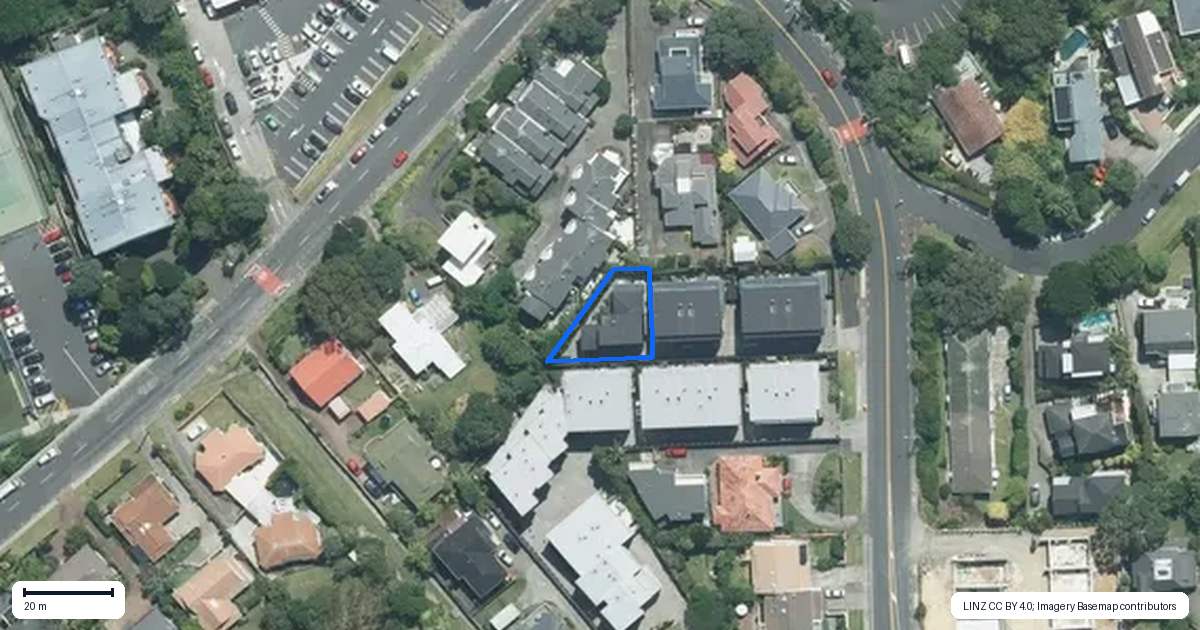 Property context map for 352D Beach Road, Mairangi Bay, Auckland