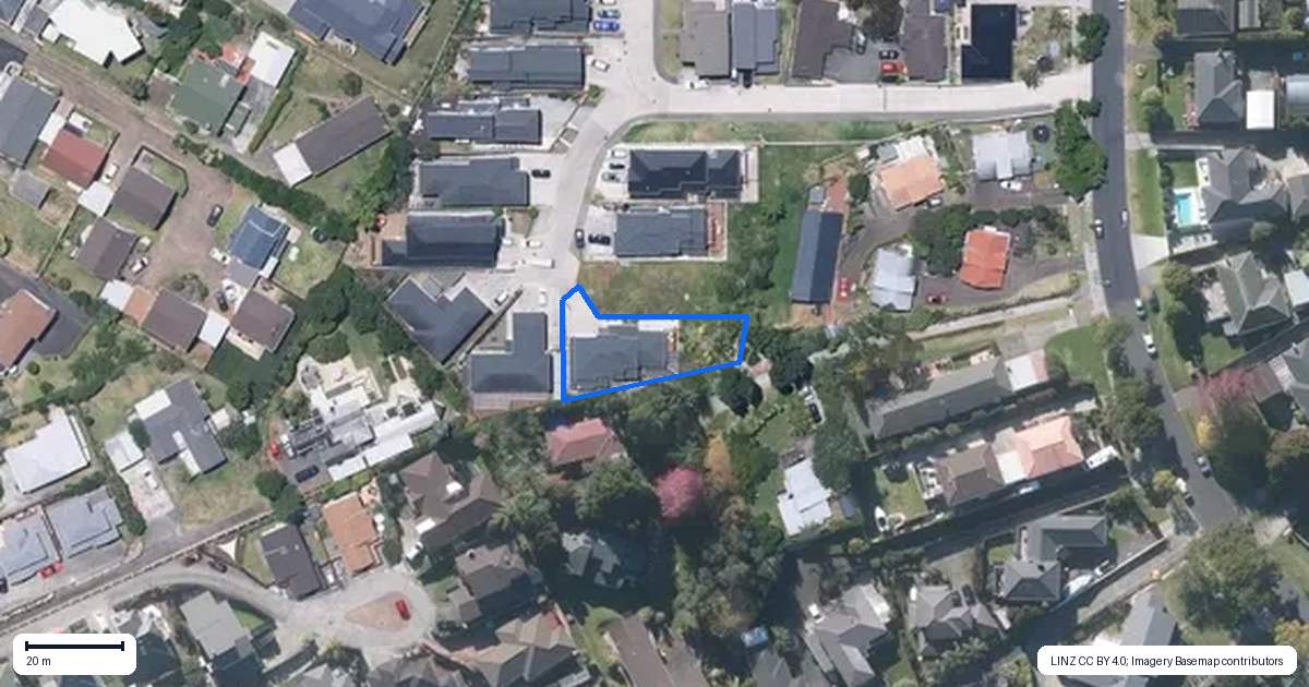 Property context map for 8 JaeDee Court, Howick, Auckland