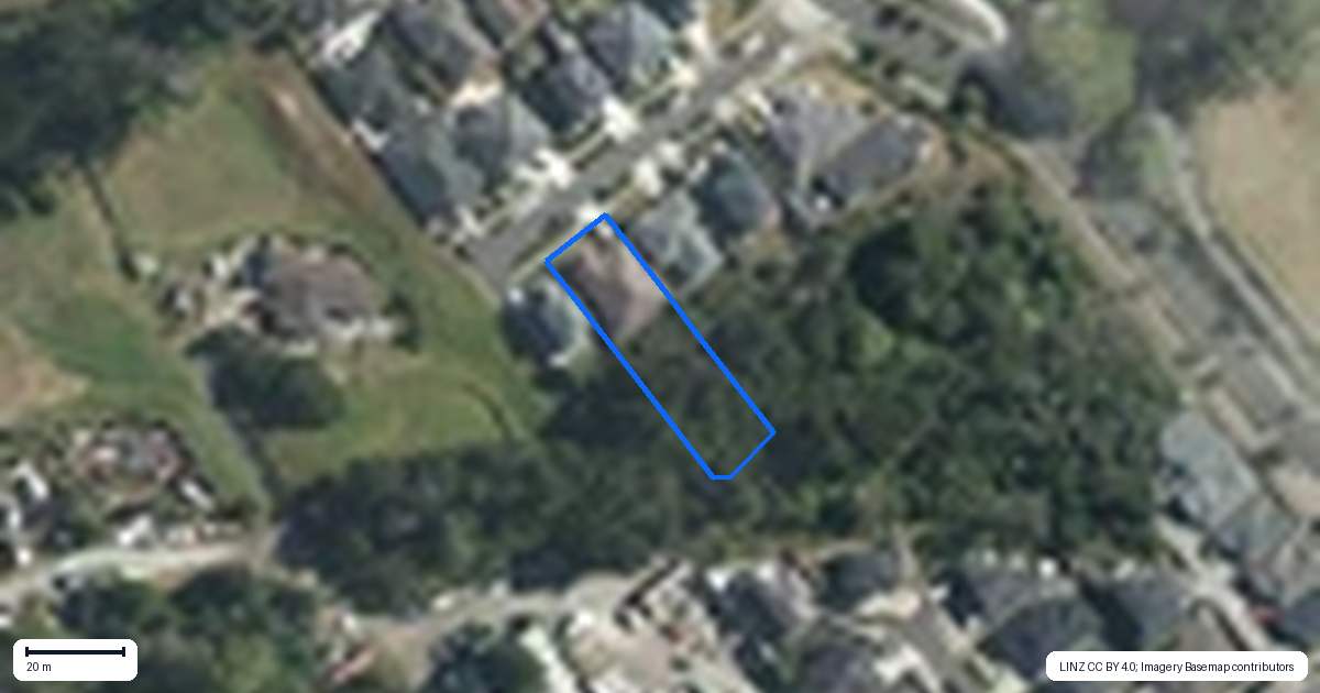 Property context map for 10 Blatina Drive, Kumeu