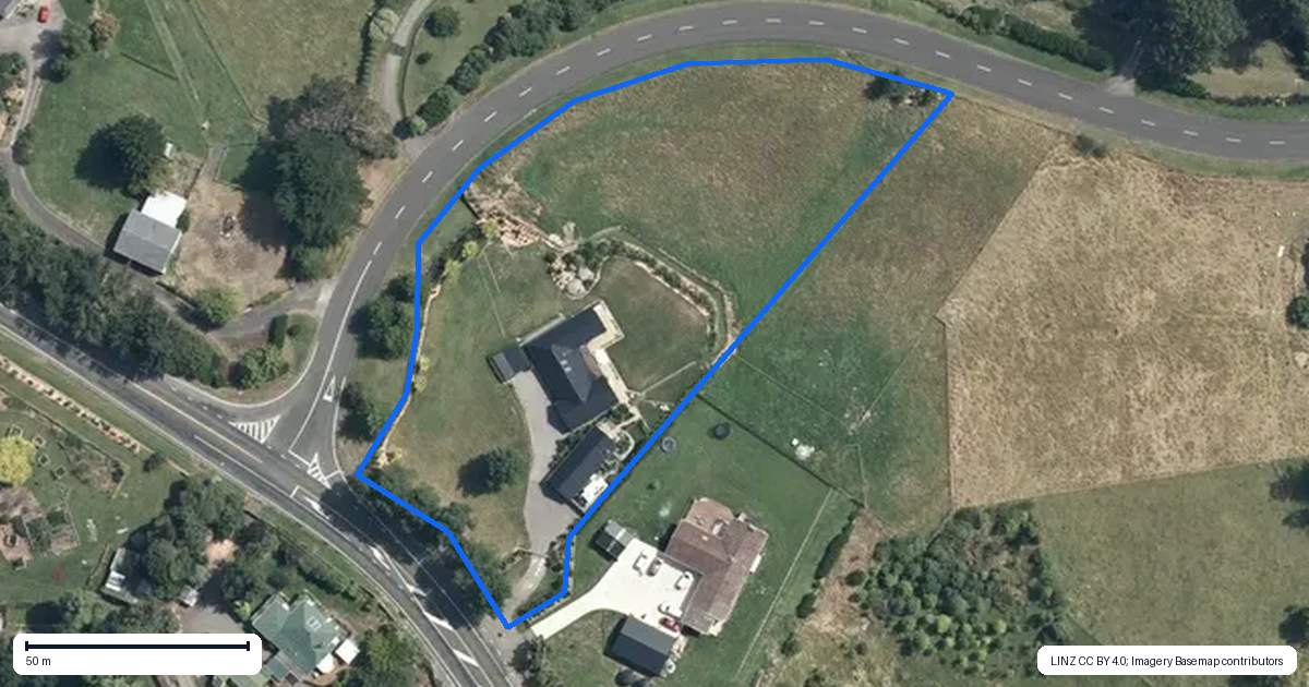 Property context map for 114 Halcombe Road, Feilding