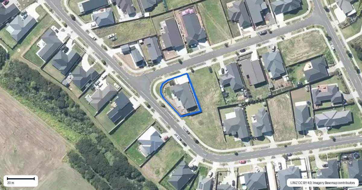 Property context map for 11 Waikohi Avenue, Glenbrook