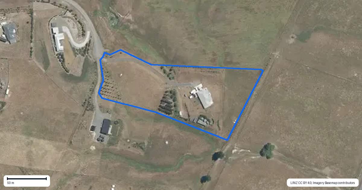 Property context map for 52 Highlands Drive, Waipawa