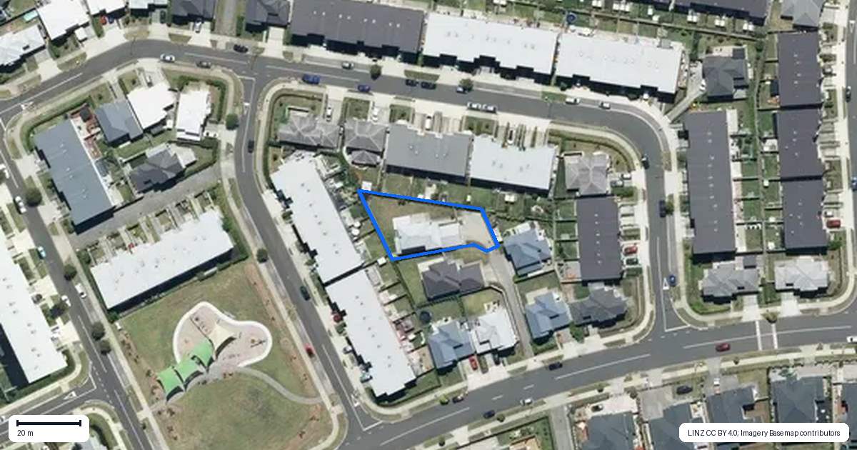 Property context map for 51 Mettam Drive, Swanson, Auckland