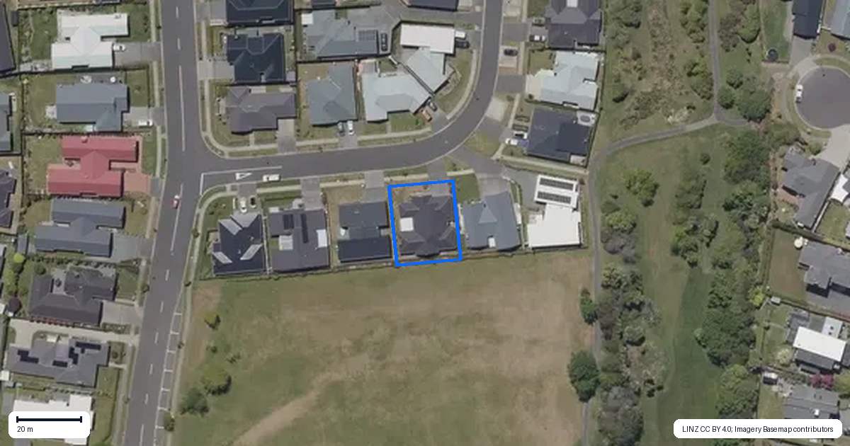 Property context map for 8 Penny Grove, Nukuhau, Taupo