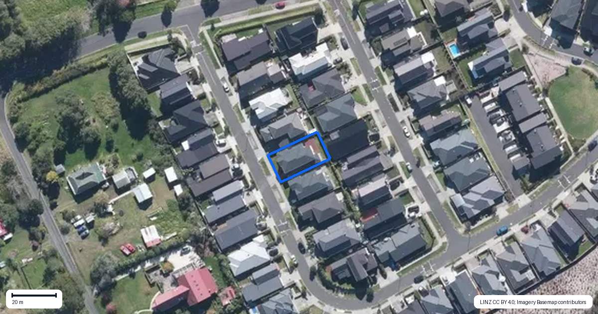 Property context map for 10 Makete Crescent, Hobsonville, Auckland