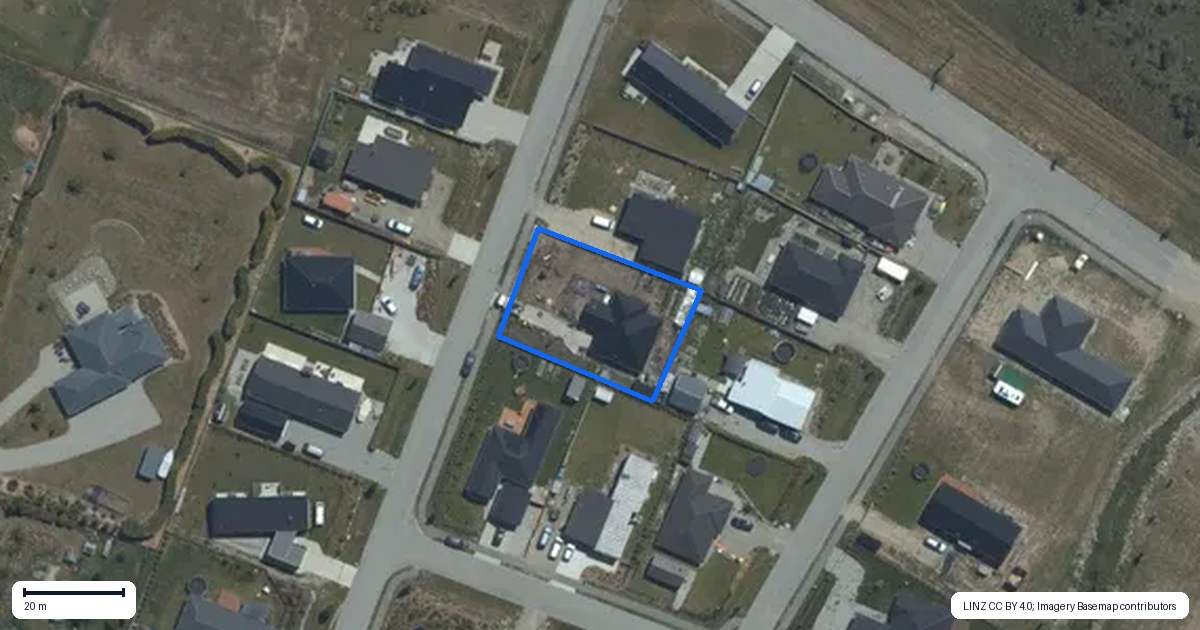 Property context map for 5 Cooper Crescent, Luggate, Wanaka