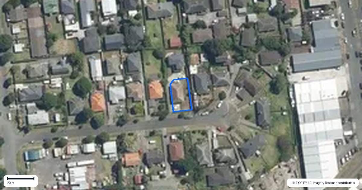 Property context map for 13 Bond Place, Onehunga, Auckland