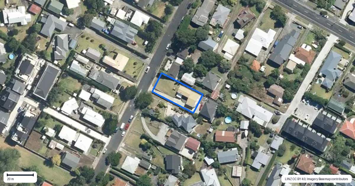 Property context map for 6 Sullivan Avenue, Mangere Bridge, Auckland