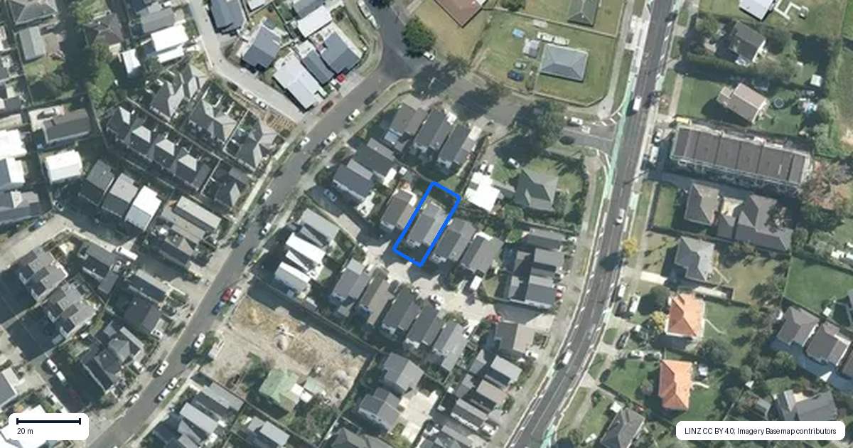 Property context map for 7 Penina Lane, Glen Innes, Auckland