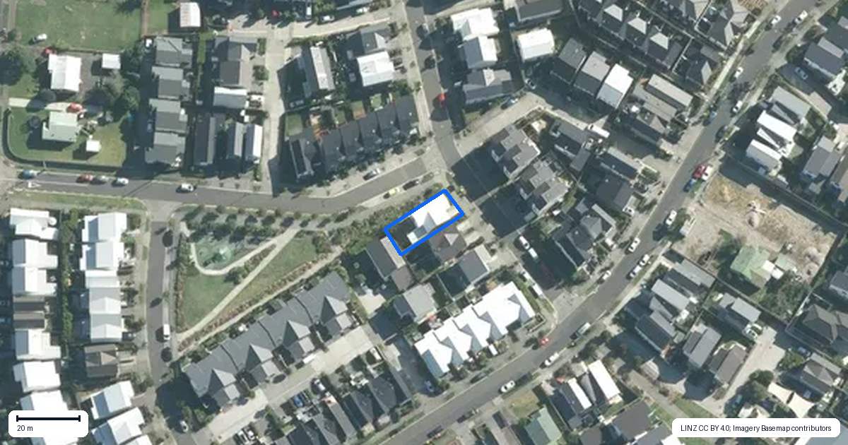 Property context map for 8 Marsics Street, Glen Innes, Auckland