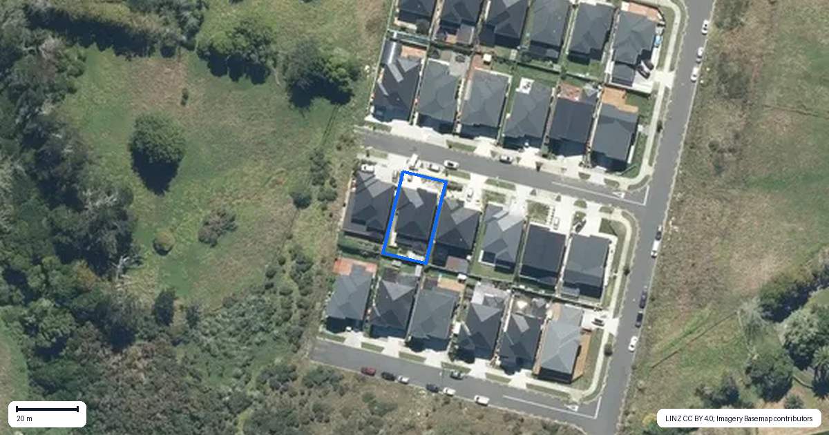 Property context map for 15 Arahanga Road, Flat Bush, Auckland