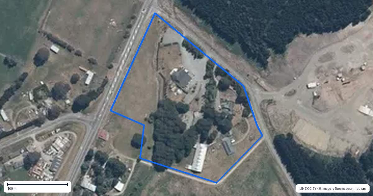 Property context map for 14 Ashworths Beach Road, Leithfield