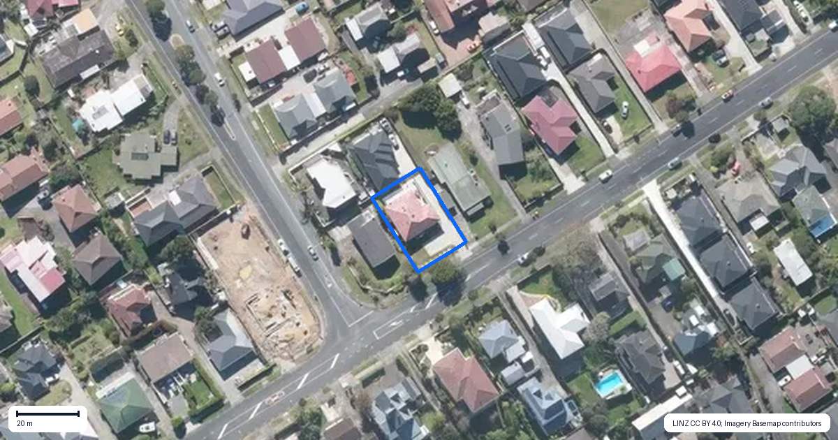Property context map for 51 Bradbury Road, Botany Downs, Auckland