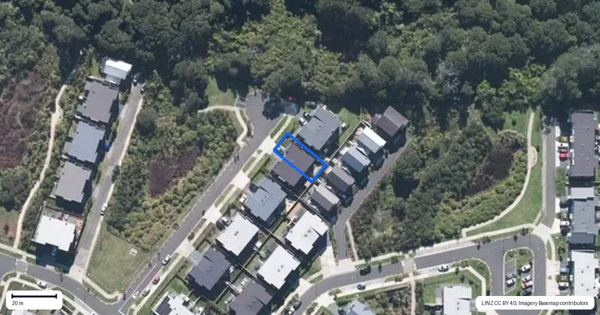 Property context map for 16 Waimoana Close, Massey, Auckland