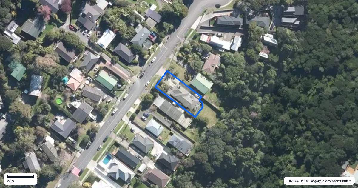 Property context map for 93 Verran Road, Birkenhead, Auckland