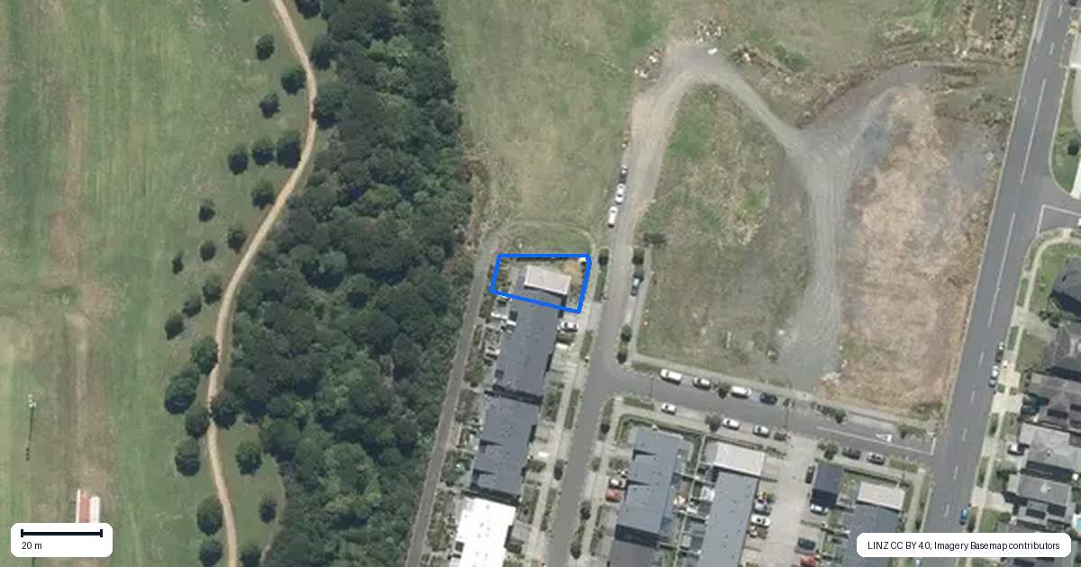 Property context map for 58 Whimbrel Road, Flat Bush, Auckland